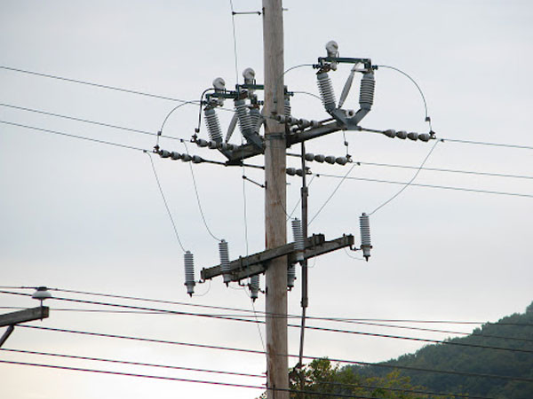 lighting-arrestor-pole